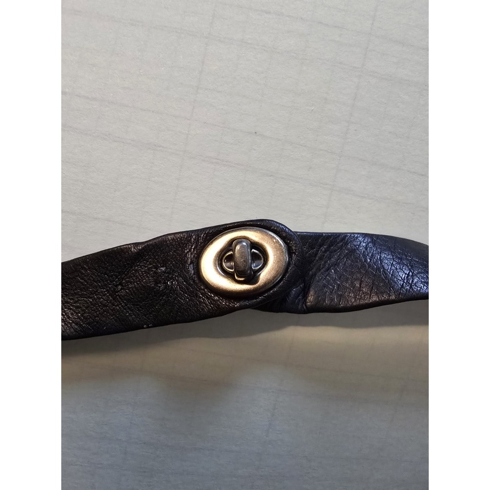 Vintage‎ Coach Cameo Leather Necklace Black Toggle Close Goth Victorian Elegant - Picture 4 of 4